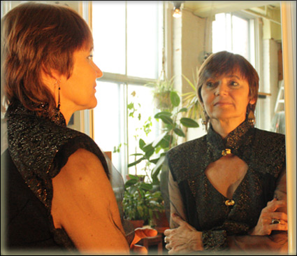 Elsa with a Broken Heart Valentine Song